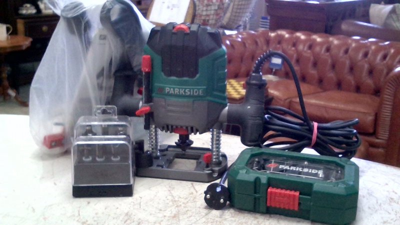 Fresatrice Verticale Parkside Pof 1200 D3  Con Accessori   Cass   1    V