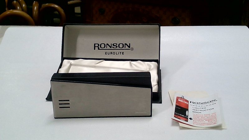 Accendino Da Tavolo Ronson Costum  Con Scatola  V