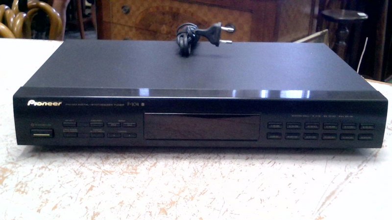 Pioneer F 104  Tuner   Senza Telecomando   V
