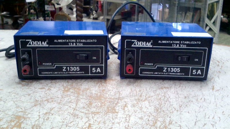 Alimentatore Stabilizzato Zodiac   13.8 Vcc     V