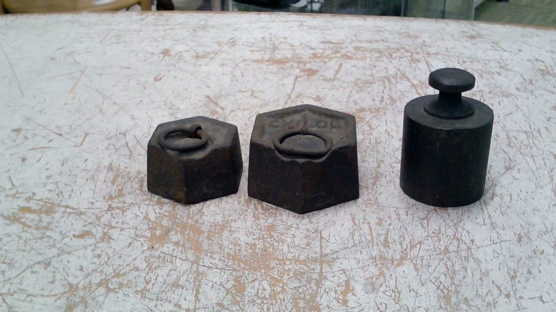 Set Pesi In Ghisa/ottone    3pz    V