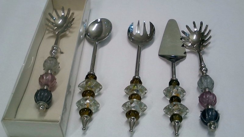Set Posate Da Servizio Con Manico Decorato   5pz    V