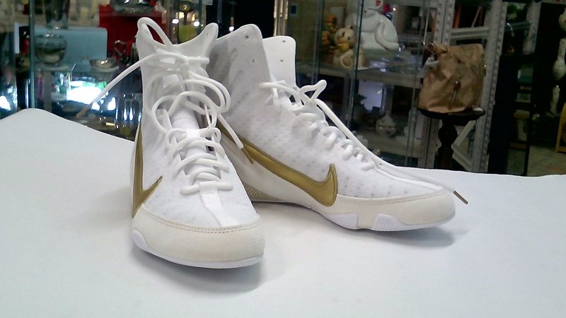 Scarpe da Boxe Nike Machomai 3 Bianco-oro   Misura 8.5(42)  Nuove    V