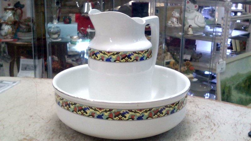 Set Toeletta In Ceramica Laveno  Catino+brocca   (con Difetto)   V