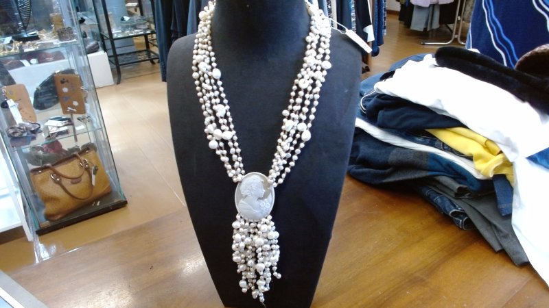 Collana Perle Di Fiume Con Cammeo Inciso Su Conchiglia R