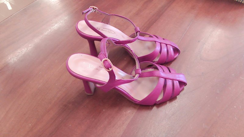 SANDALO PELLE FUXIA N 40 K