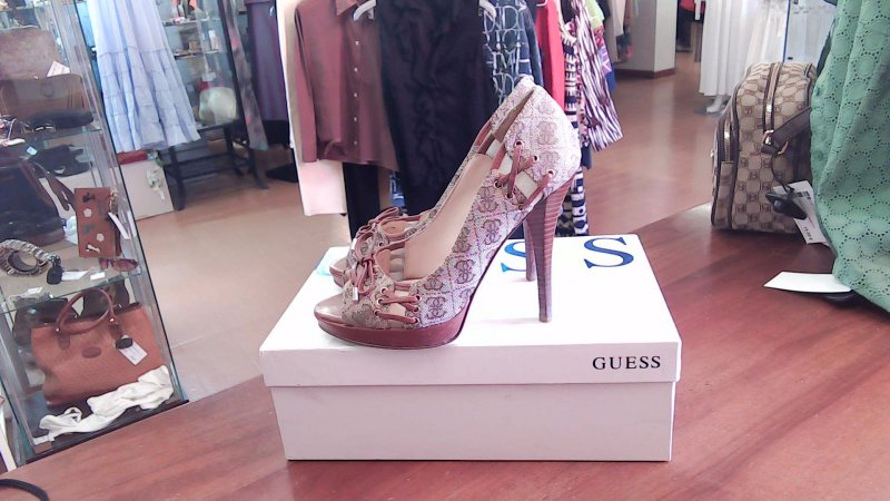 SANDALO GUESS 35 K 