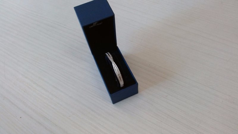 BRACCIALETTO RIGIDO SWAROVSKI  K 